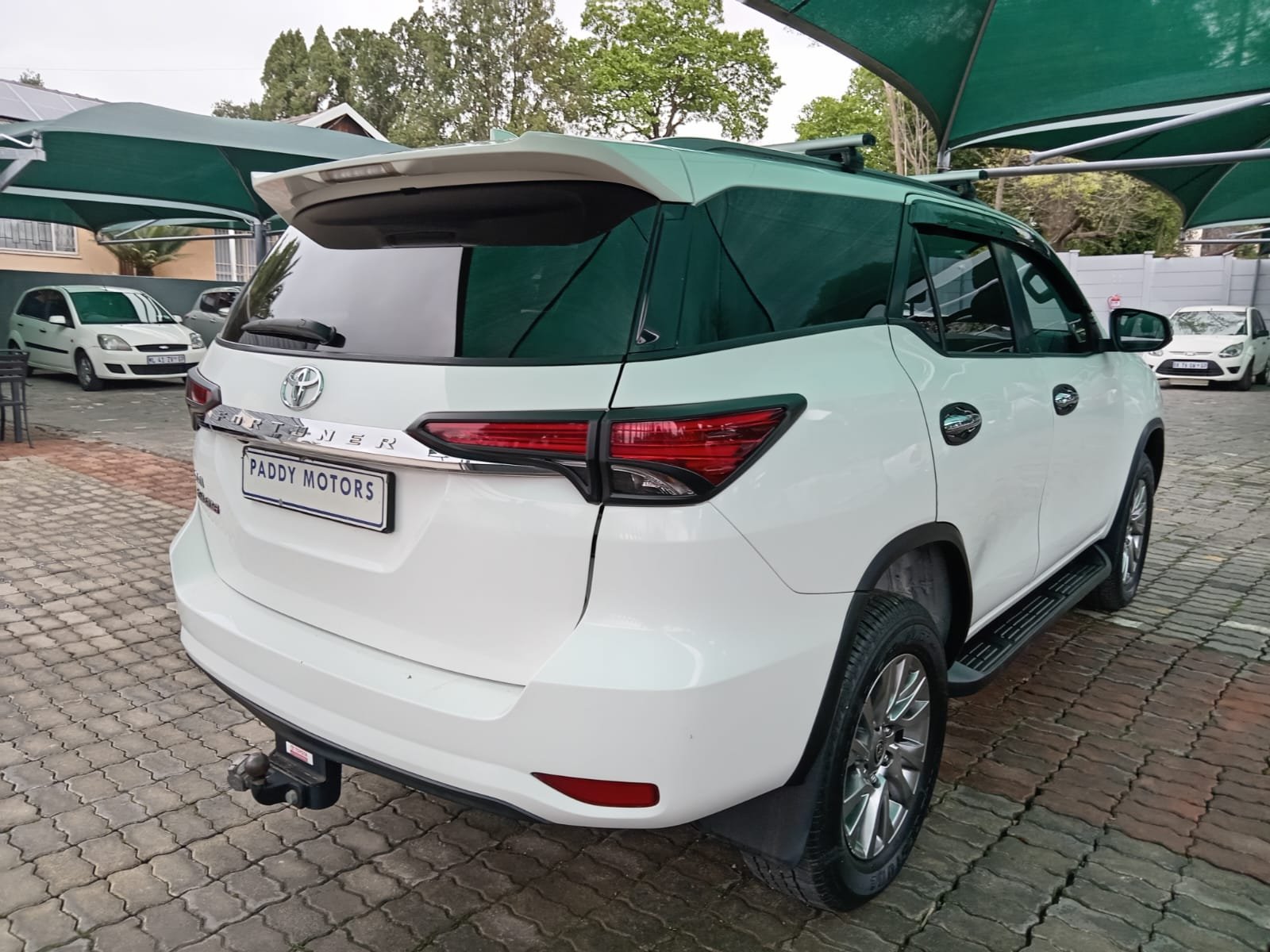 
								2018 TOYOTA HILUX 2.8 GD-6 AUTO 4X4 full									