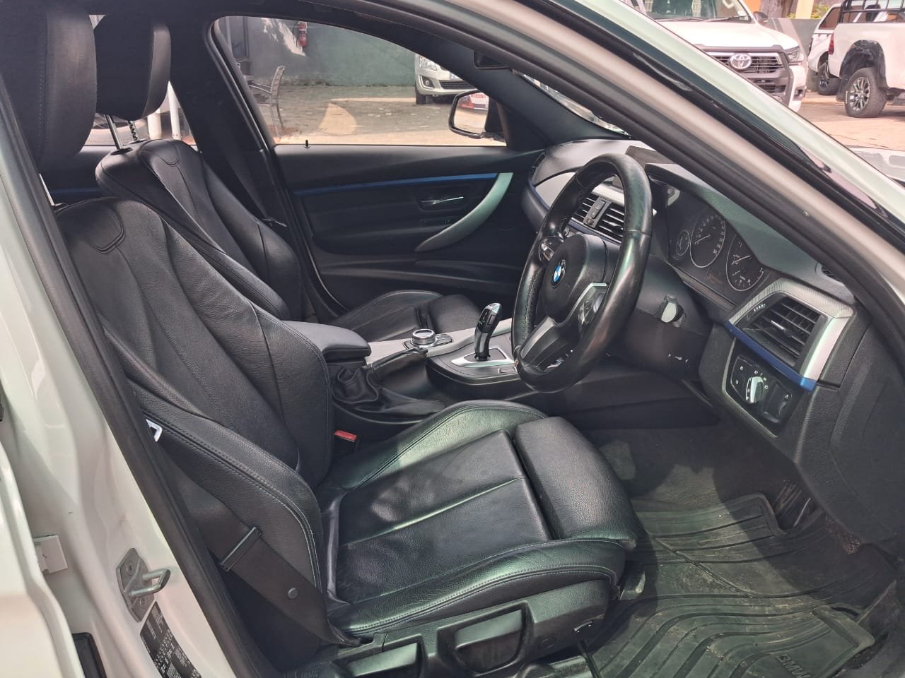 
								2017 BMW 3SERIES 320i AUTO full									