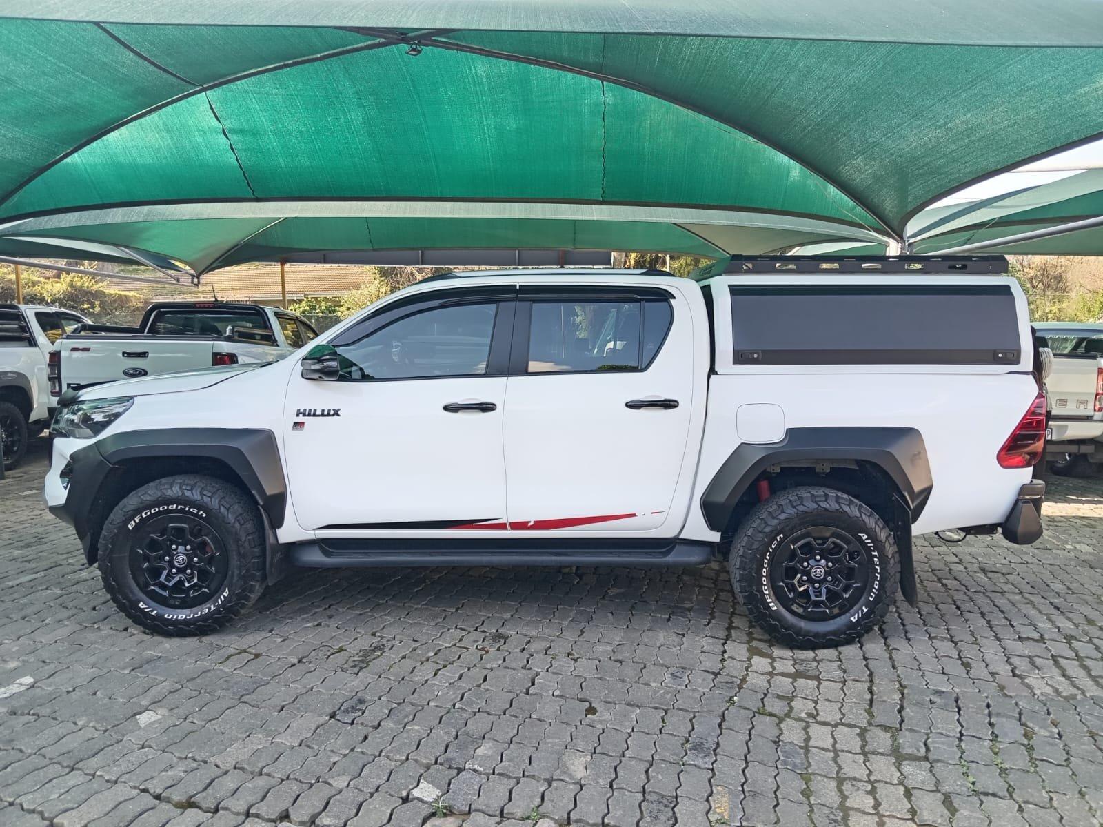
								2024 TOYOTA HILUX 2.8 GD-6 DOUBLE CAB GR-SPORT AUTO 4X4 full									