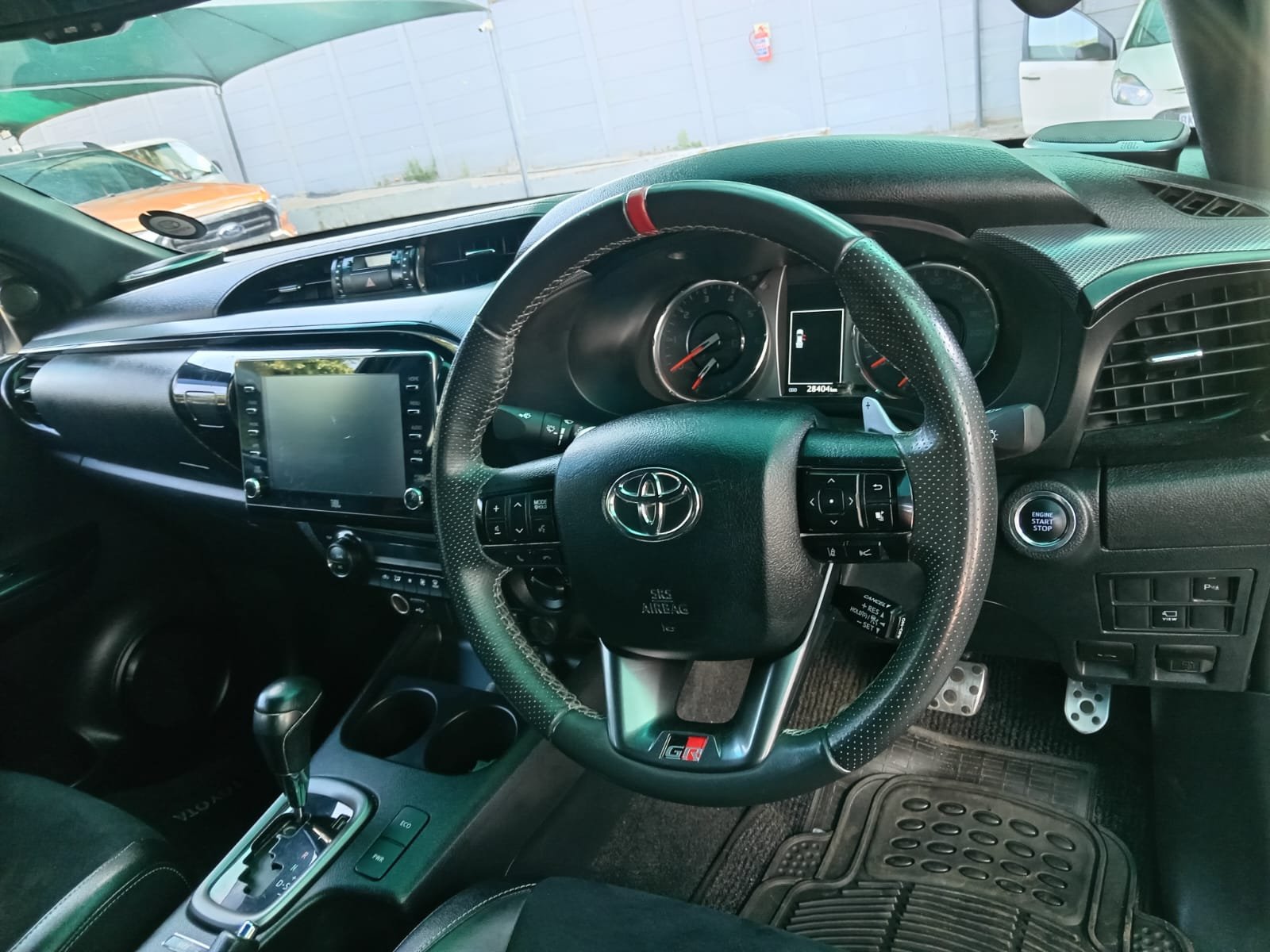 
								2024 TOYOTA HILUX 2.8 GD-6 DOUBLE CAB GR-SPORT AUTO 4X4 full									