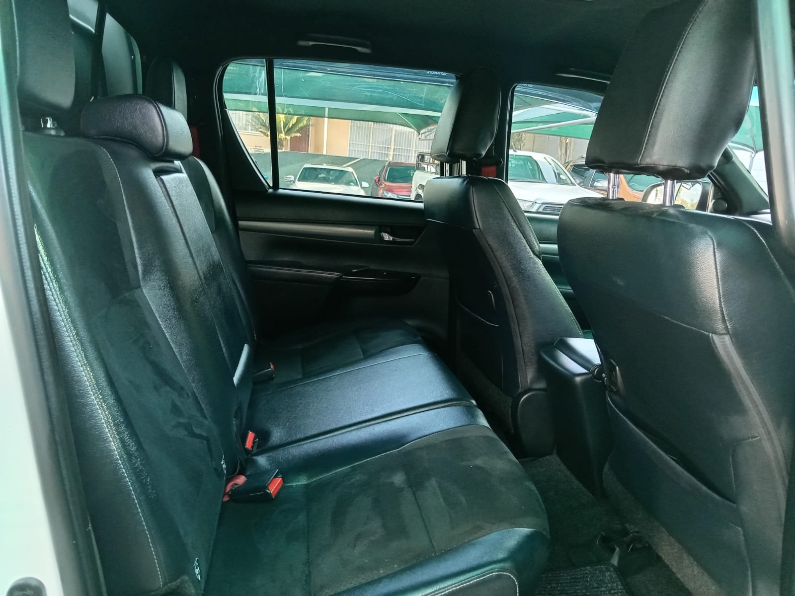 
								2024 TOYOTA HILUX 2.8 GD-6 DOUBLE CAB GR-SPORT AUTO 4X4 full									