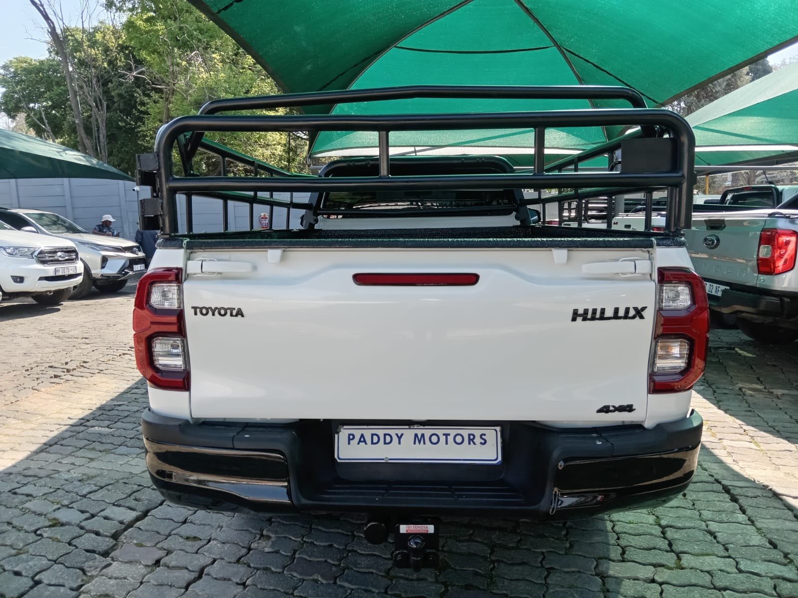 
								2026 TOYOTA HILUX 2.4 GD-6 SINGLE CAB 4X4 full									