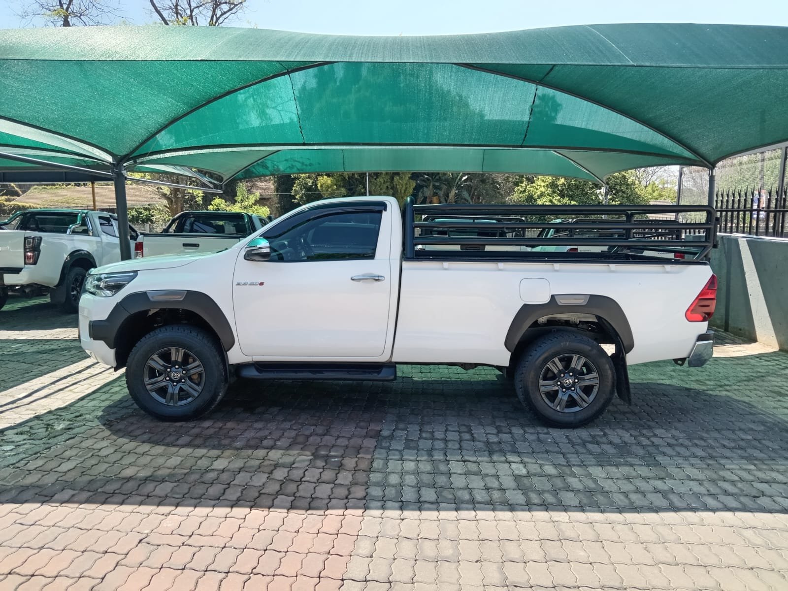 
								2026 TOYOTA HILUX 2.8 GD-6 SINGLE CAB AUTO 4X4 full									