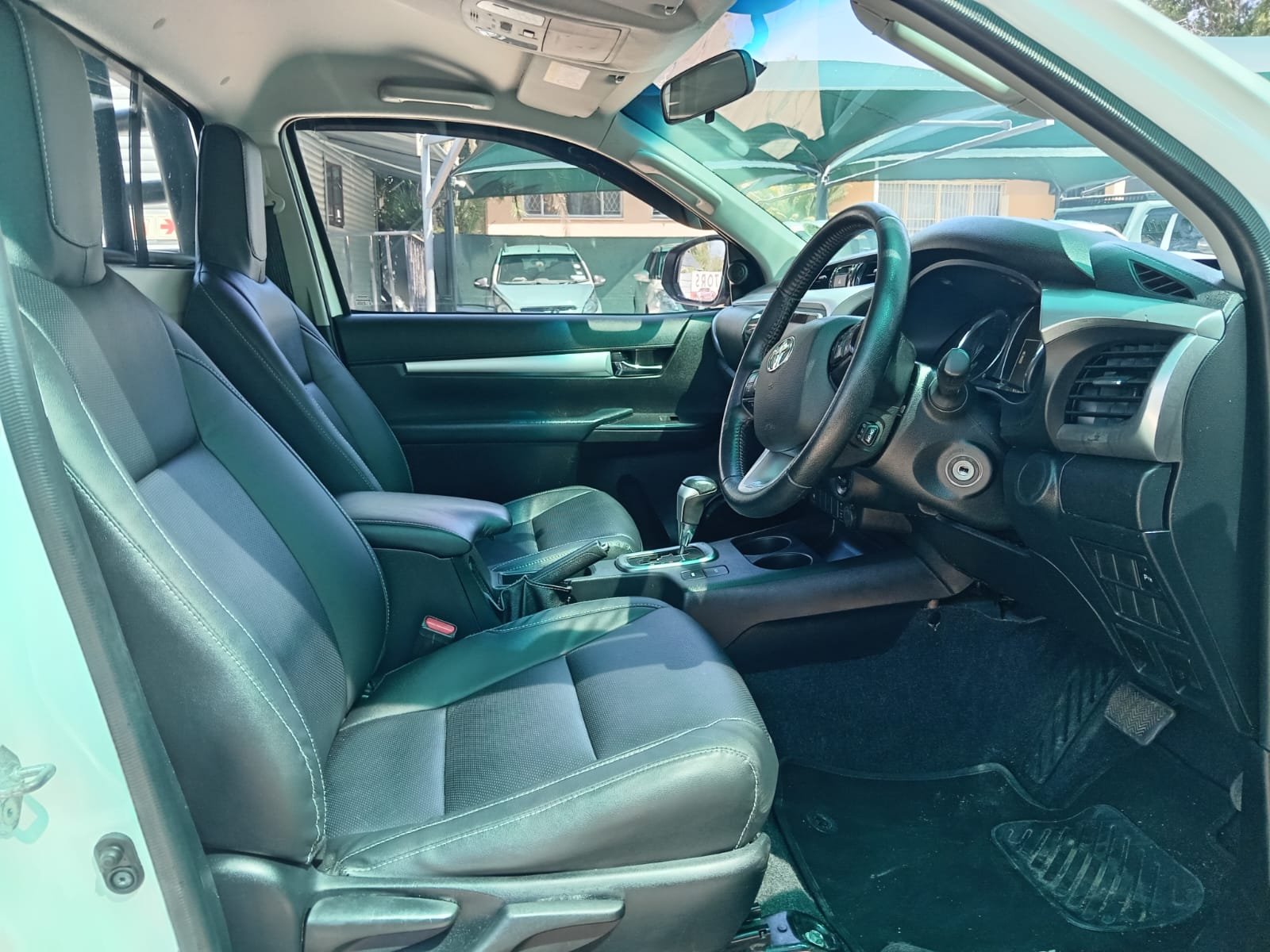 
								2026 TOYOTA HILUX 2.8 GD-6 SINGLE CAB AUTO 4X4 full									