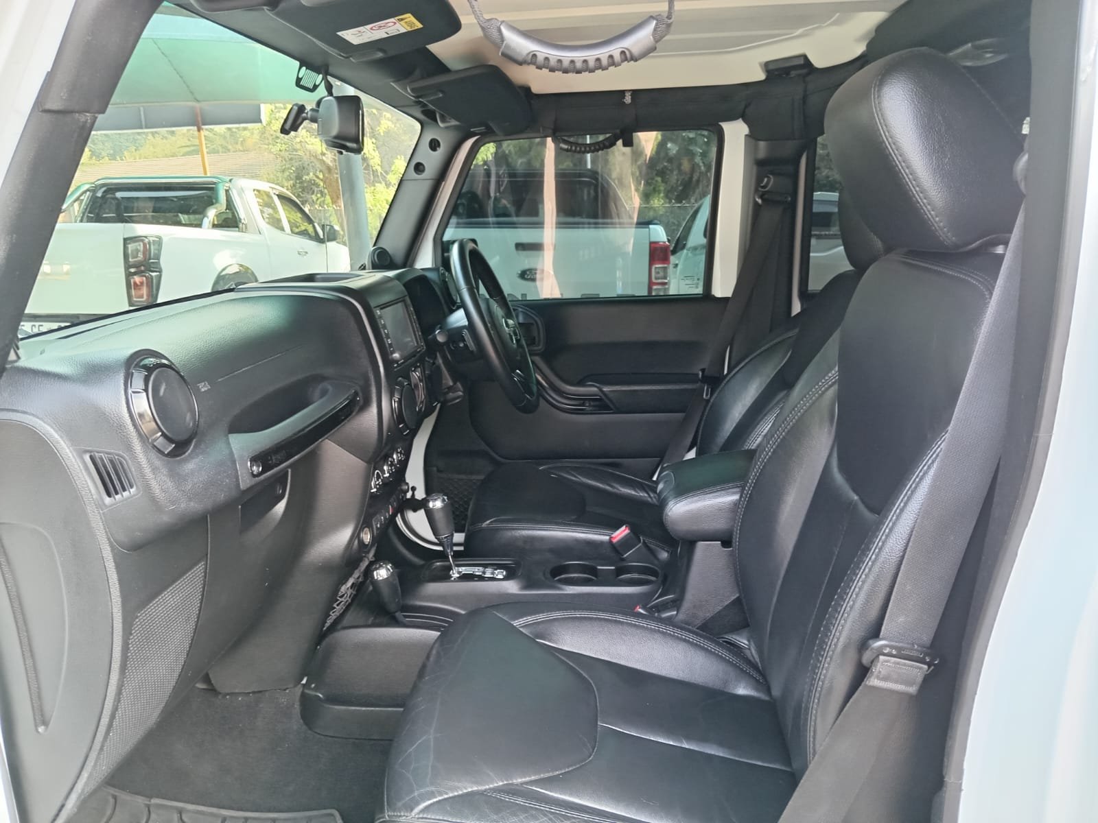 
								2014 JEEP WRANGLER 2.8 CRD 4X4 AUTO full									
