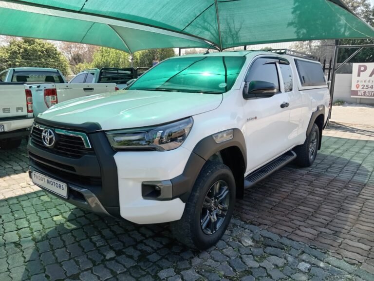 2022 TOYOTA HILUX 2.4 GD-6 EXTRA CAB