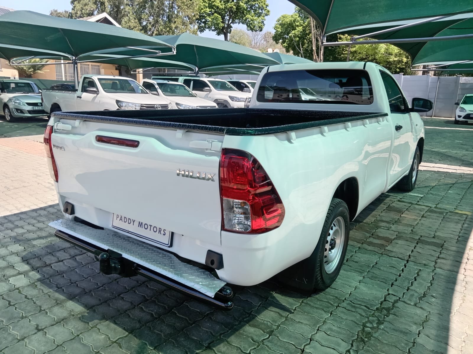 
								2024 TOYOTA HILUX 2.4 GD SINGLE CAB LOW RIDER full									