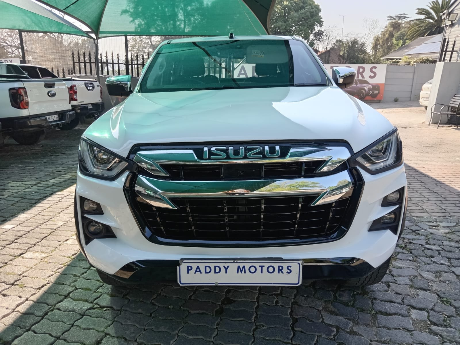 
								2023 ISUZU DMAX 3.0 TD EXTRA CAB 4X4 full									