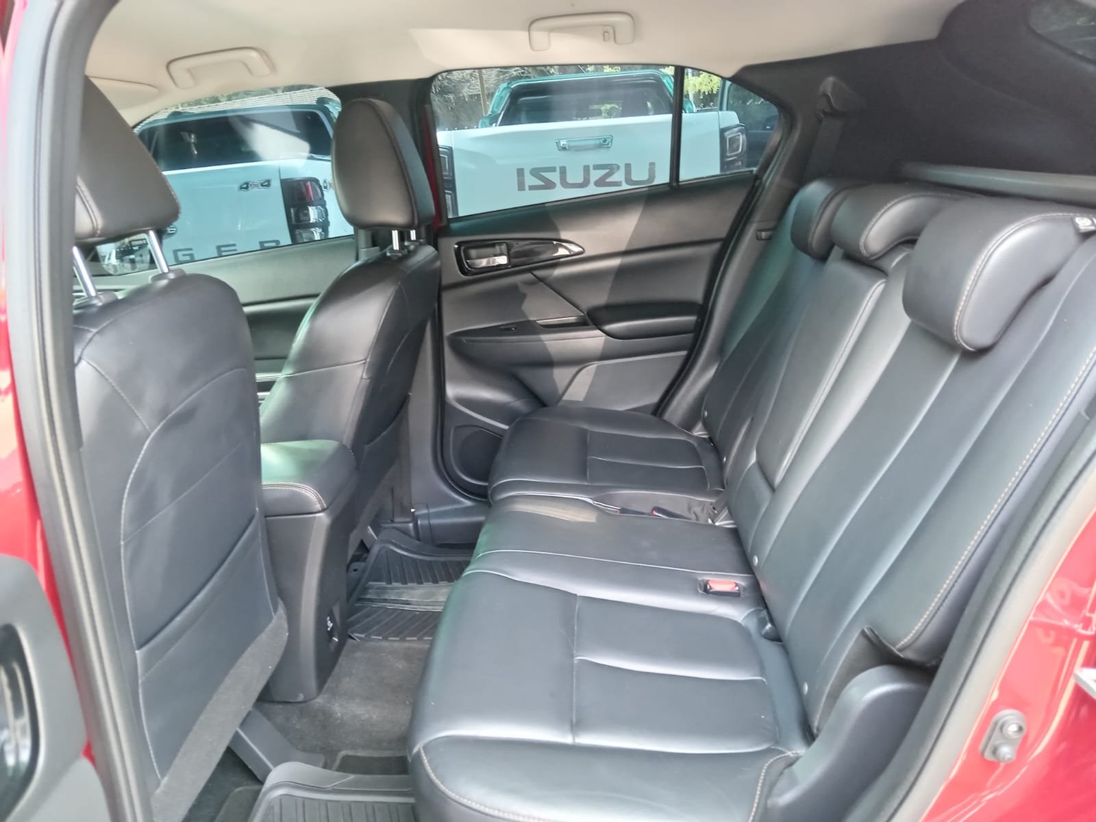 
								2020 MITSHUBISHI ECLIPSE CROSS 2.0 AUTO full									