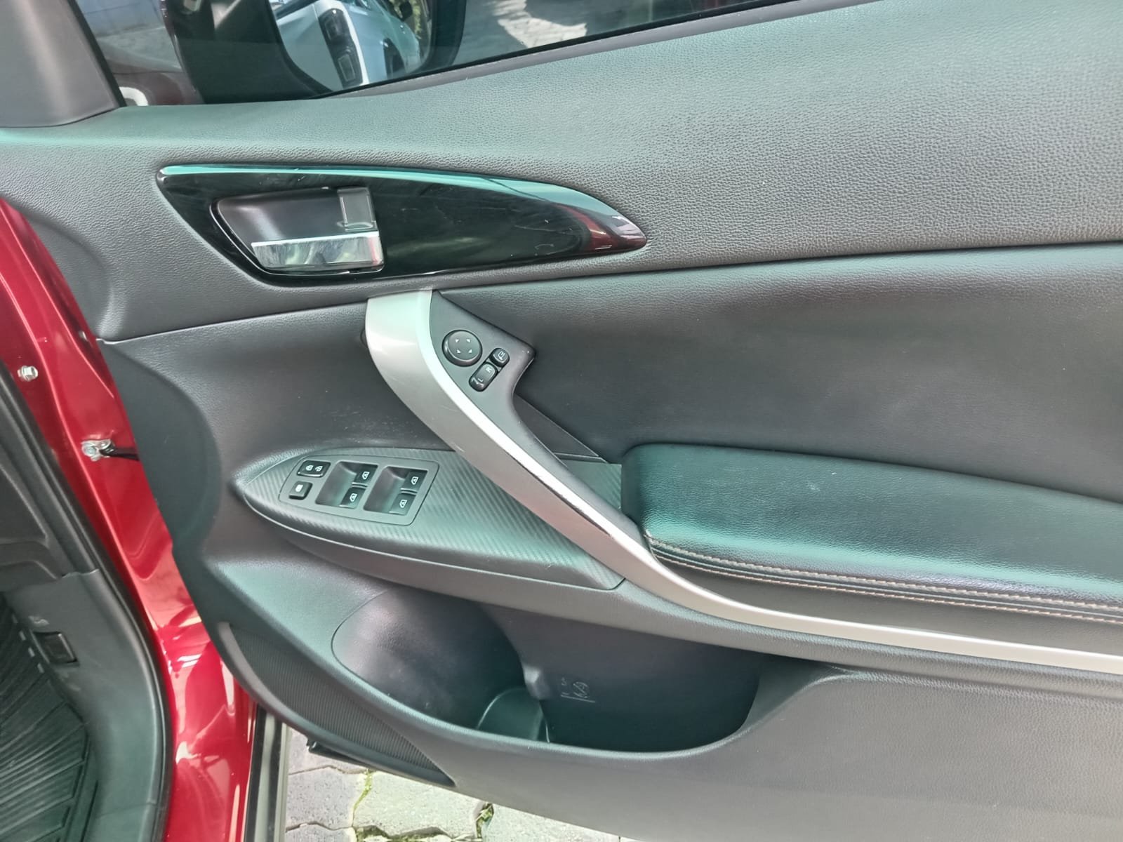 
								2020 MITSHUBISHI ECLIPSE CROSS 2.0 AUTO full									