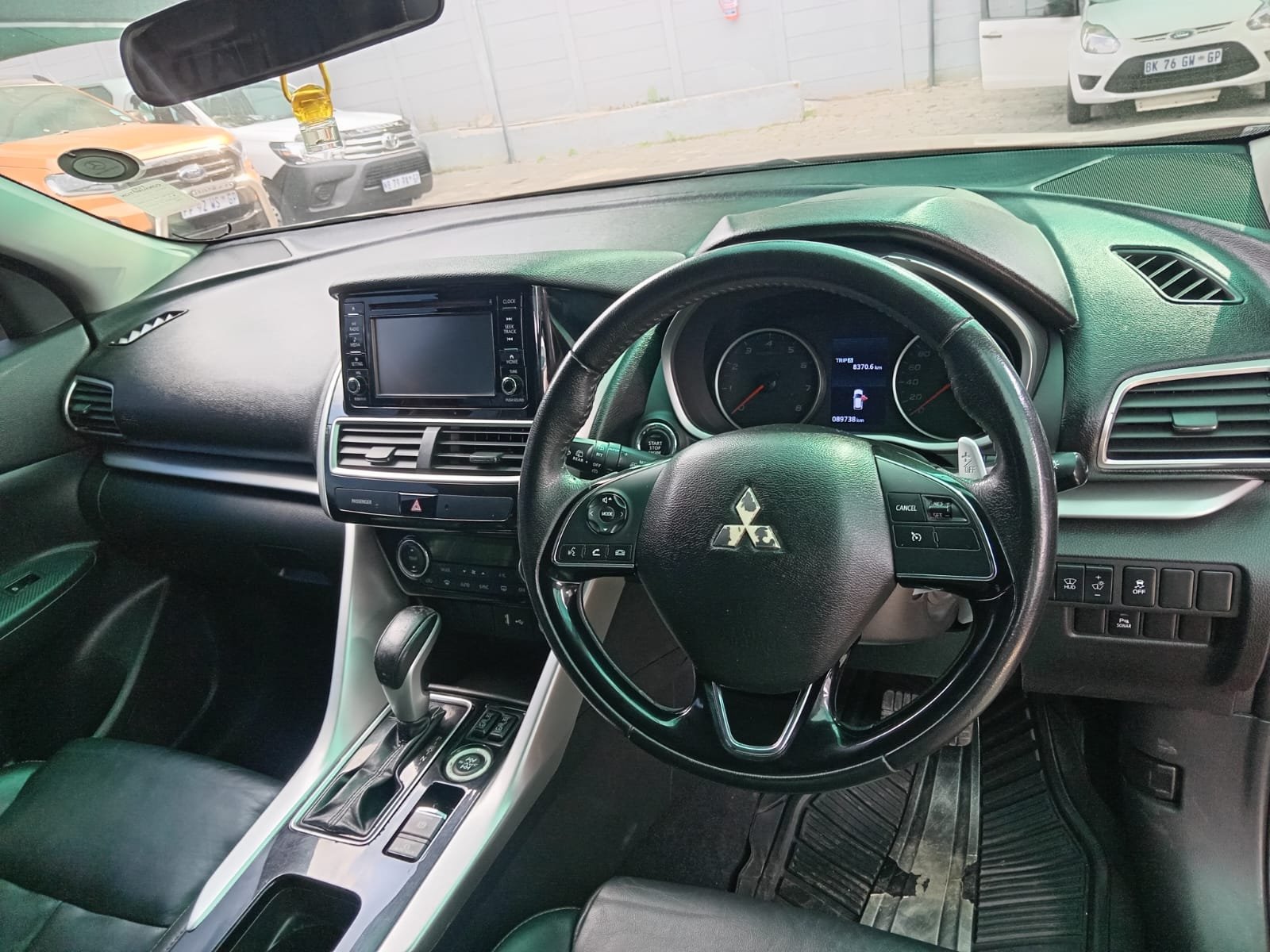 
								2020 MITSHUBISHI ECLIPSE CROSS 2.0 AUTO full									