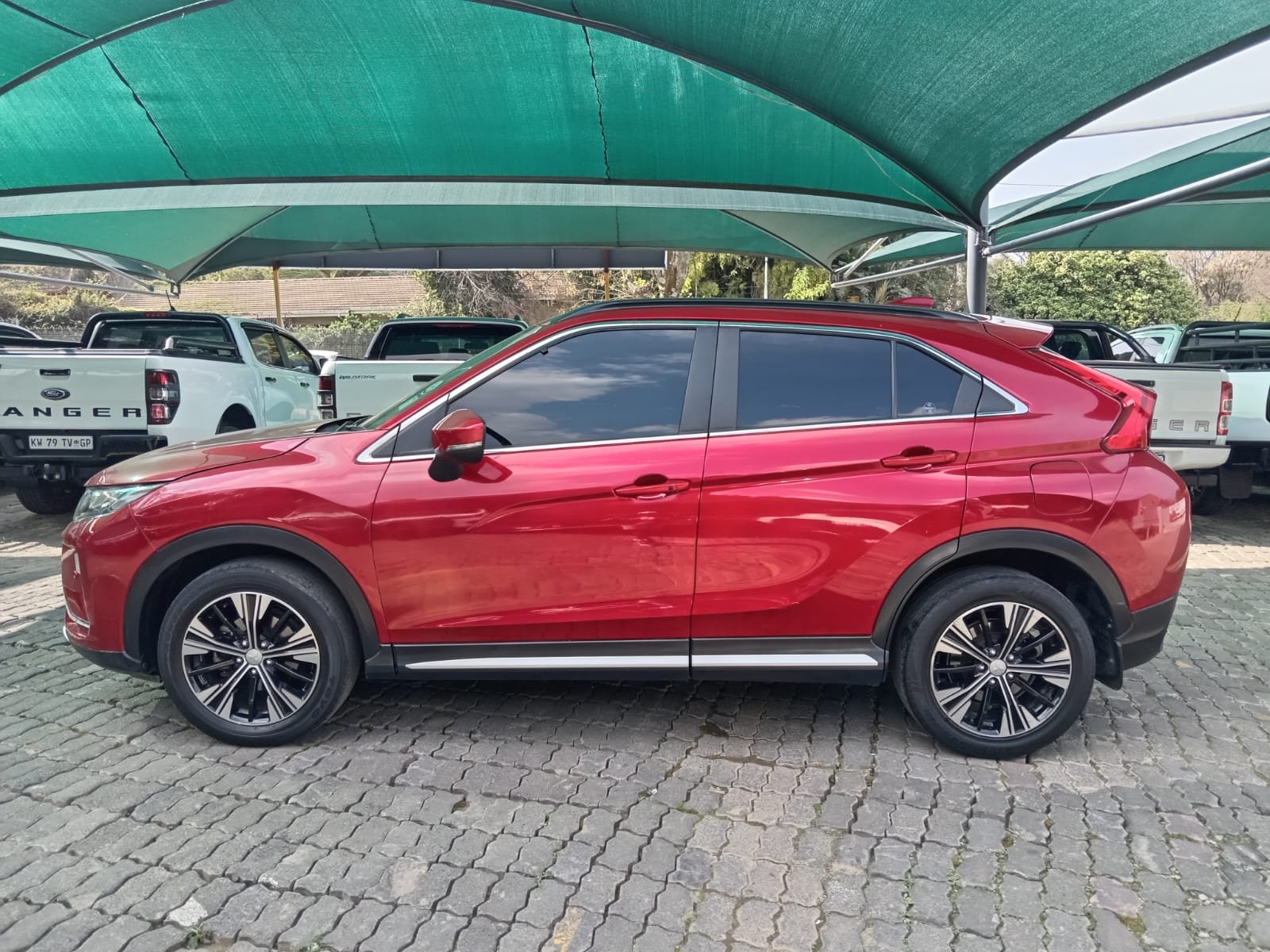
								2020 MITSHUBISHI ECLIPSE CROSS 2.0 AUTO full									