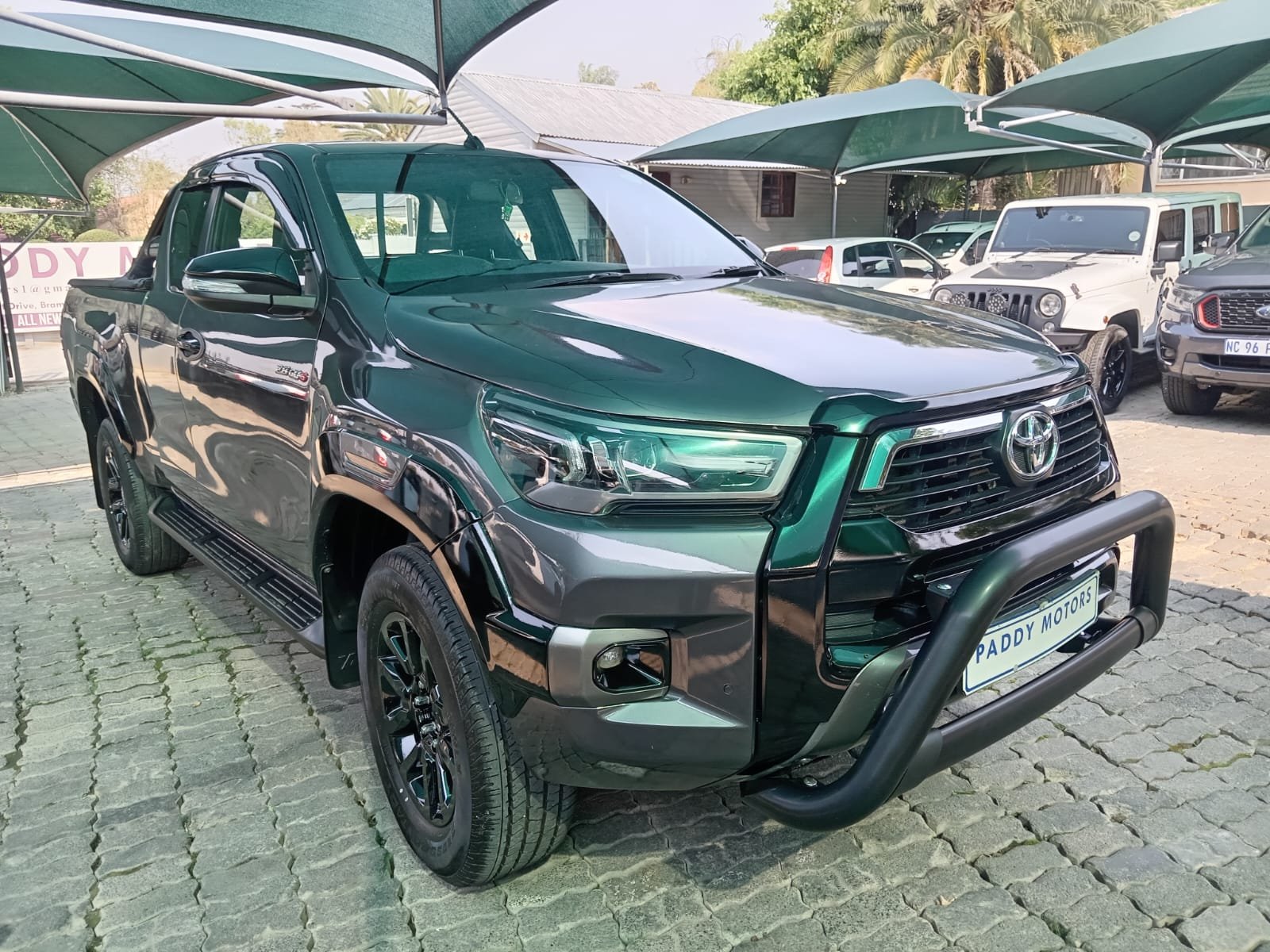 
								2021 TOYOTA HILUX 2.8 GD-6 LEGEND EXTRA CAB AUTO 4X4 full									