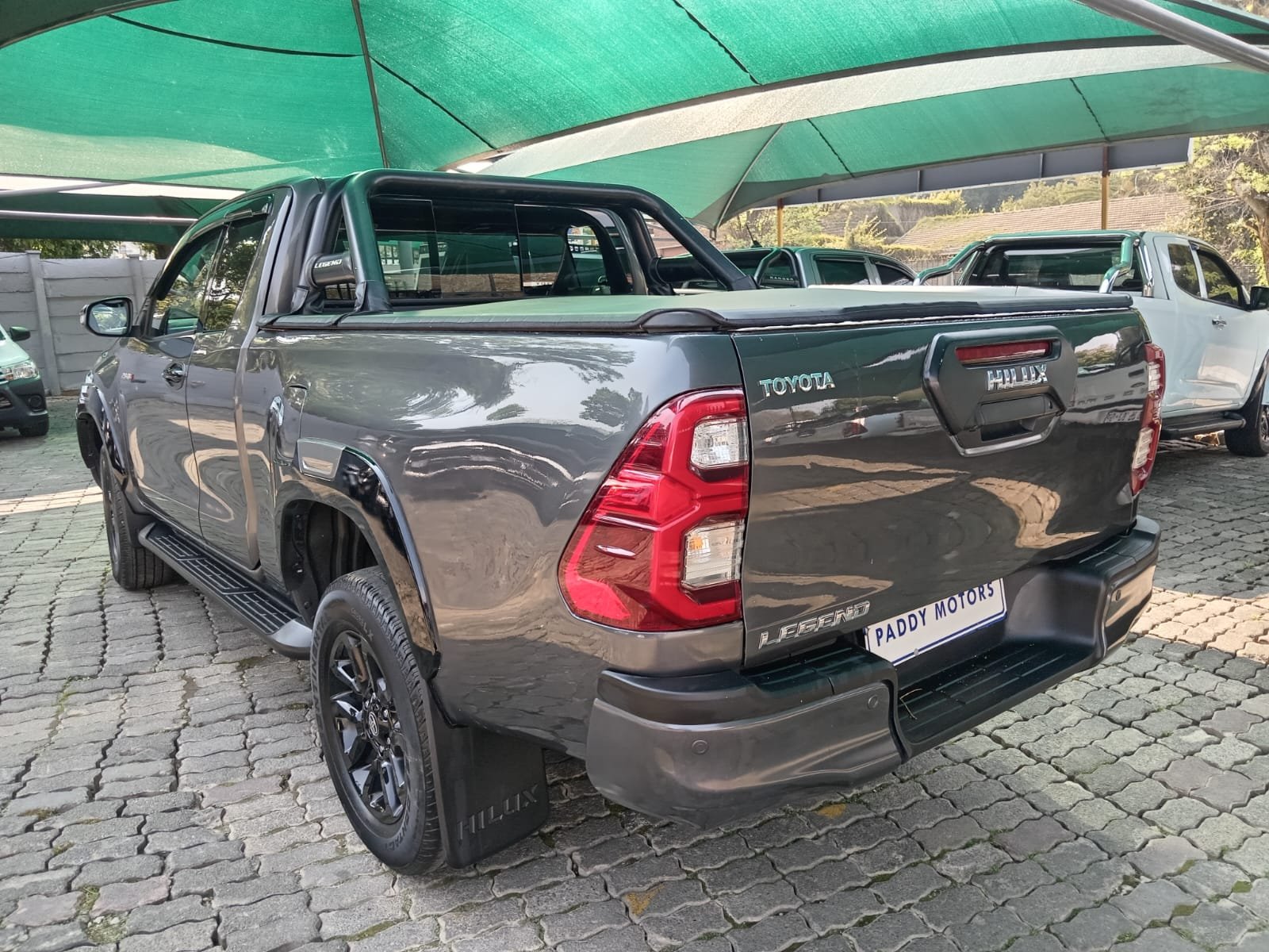 
								2021 TOYOTA HILUX 2.8 GD-6 LEGEND EXTRA CAB AUTO 4X4 full									