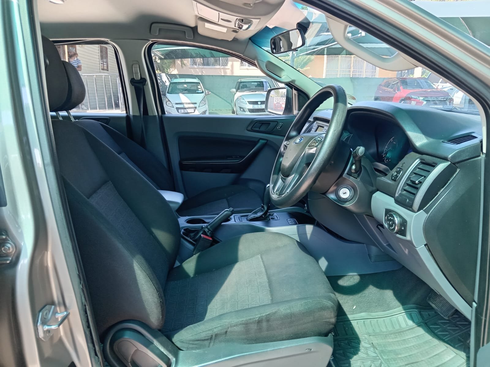
								2018 FORD RANGER 2.2 TDCI DOUBLE CAB AUTO full									